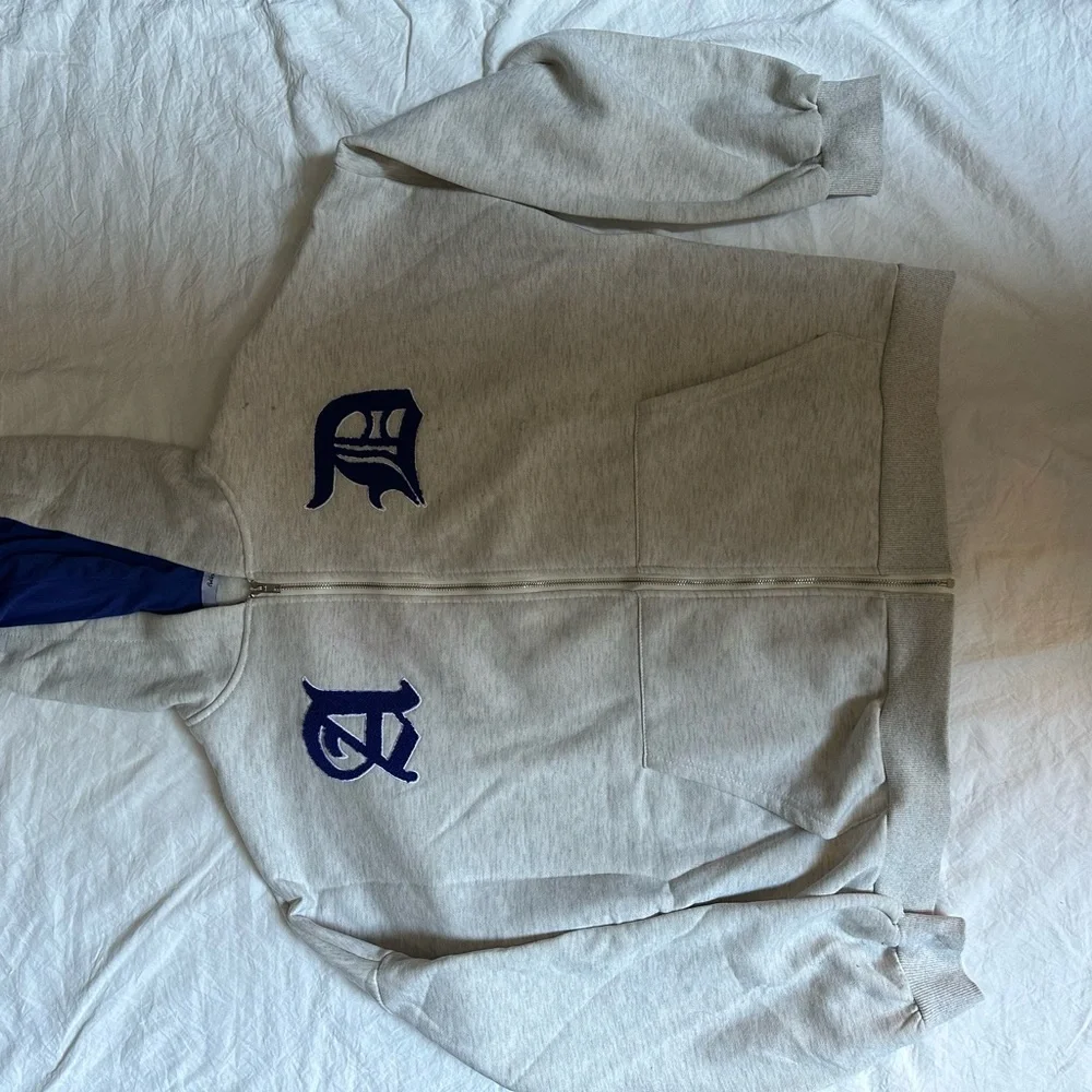 Adika oversized zip up hoodie - Picture 2 of 4